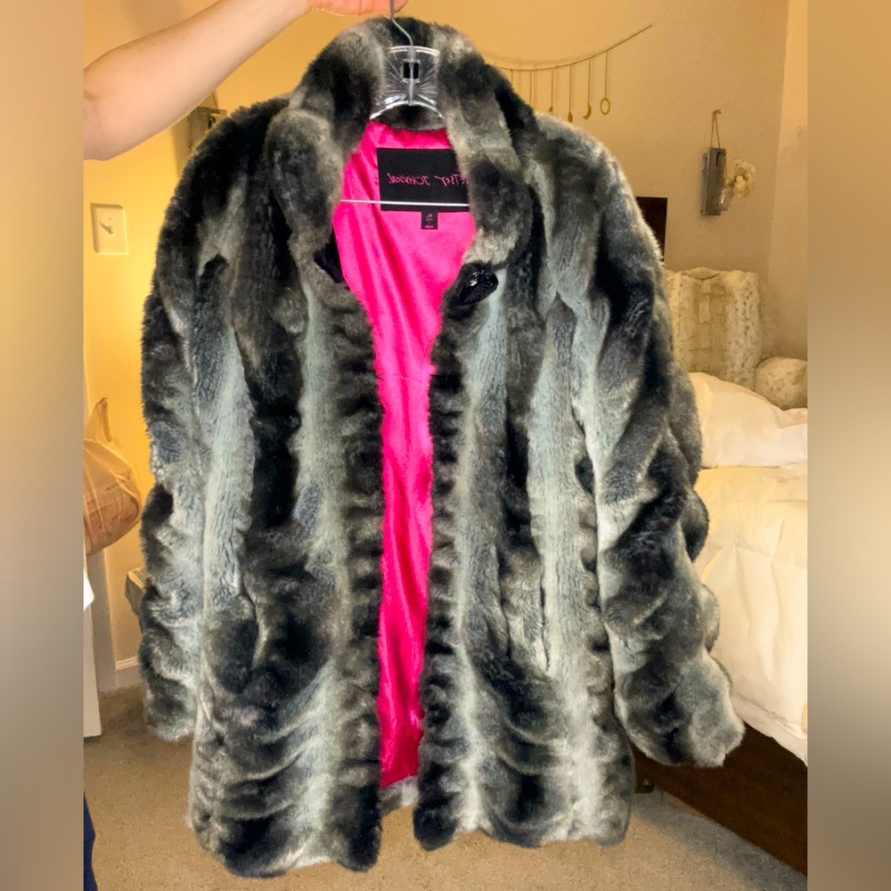 Betsey Johnson faux fur. Size XS